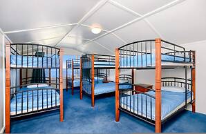 Beachfront Bliss - Wi-fi BBQ Group House