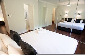 Sandy Pool Shack - Pet Friendly