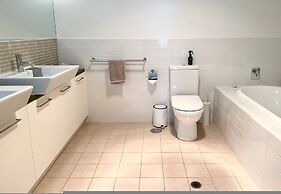 Breeze Beachfront Apartment no 9