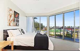 Gallery Resort Style Penthouse no 13