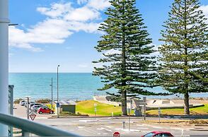 Gallery Resort Style Penthouse no 13