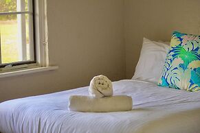 The Swans Cottage - Walking Path to Bird Blind