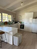 The Swans Cottage - Walking Path to Bird Blind