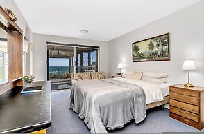 The Darling of Marina - A Hilltop and Sea Getaway