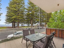 Breeze Beachfront Apartment no 1 - First Floor