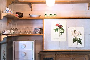 Adelaide Hills Camellia Cottage Wifi