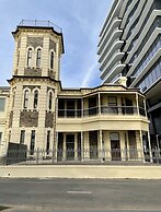 Seafield Tower Glenelg Apartment no 3