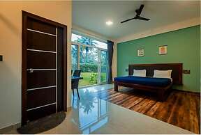 Commune18 Resorts