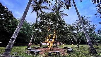 Commune18 Resorts