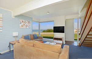 South Seas - Port Elliot Beachfront Apt - Wifi