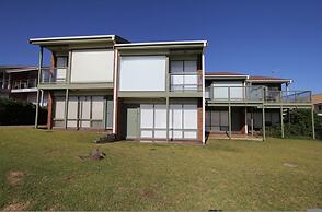 Southern Sands Beachfront Apartment