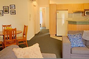 The Grand Apartments North Adelaide Parking