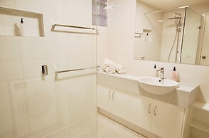 The Grand Apartments North Adelaide Parking