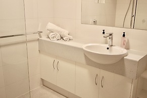 The Grand Apartments North Adelaide Parking