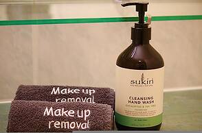 The Grand Apartments North Adelaide Parking