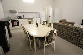 Seafield Tower Glenelg Apartment no 1