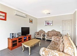 Waterfront Retreat - Private Jetty - Wifi