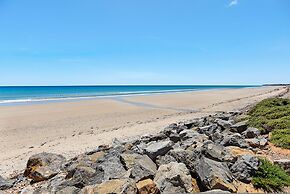 Avaya Sellicks Beachfront Getaway- Wifi