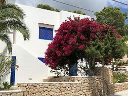 Holiday Home With Spacious Pool