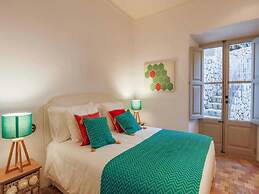 Stylish Holiday Home With Deia Views