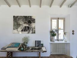 Stylish Holiday Home With Deia Views