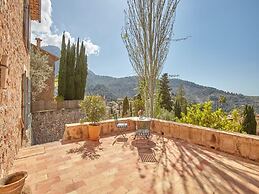 Holiday Home With Barbecue Area