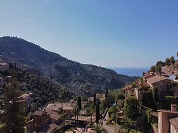 Holiday Home With Barbecue Area