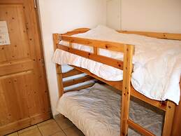 Cozy Apartment With Valley Views