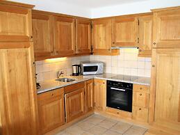 Cozy Apartment With Valley Views