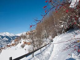 Apartment With Front Balcony