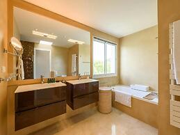 Magnificent Holiday Home With View