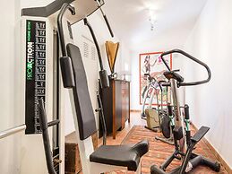 Magnificent Holiday Home With View