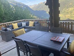 Sunny Chalet in Veysonnaz With Garden