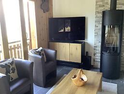 Sunny Chalet in Veysonnaz With Garden