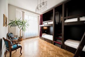 Vienna Boutique - Premium Hostel