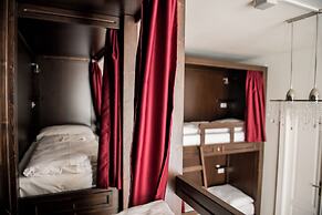 Vienna Boutique - Premium Hostel