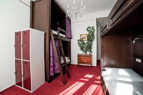 Vienna Boutique - Premium Hostel