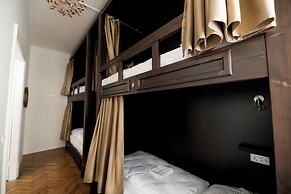 Vienna Boutique - Premium Hostel