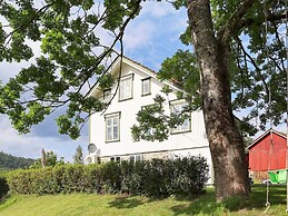 10 Person Holiday Home in Tvedestrand