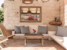 Holiday Home With Outdoor Jacuzzi