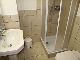 Welcoming Apartment With Views