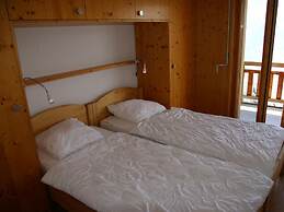 Welcoming Apartment With Views