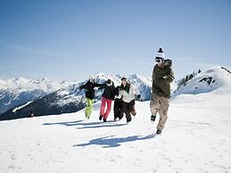 Gorgeous Apartment Amidst Valleys