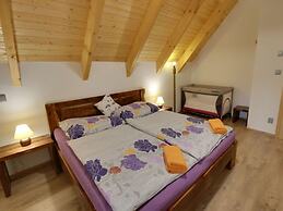 Beautiful Villa With Transportation Facilities