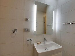 Beautiful Villa With Transportation Facilities