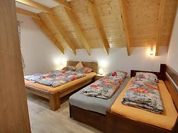 Beautiful Villa With Transportation Facilities