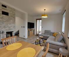 Beautiful Villa With Transportation Facilities