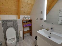 Beautiful Villa With Transportation Facilities