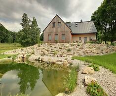 Beautiful Villa With Transportation Facilities