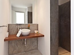 Beautiful Villa in Inviting Space